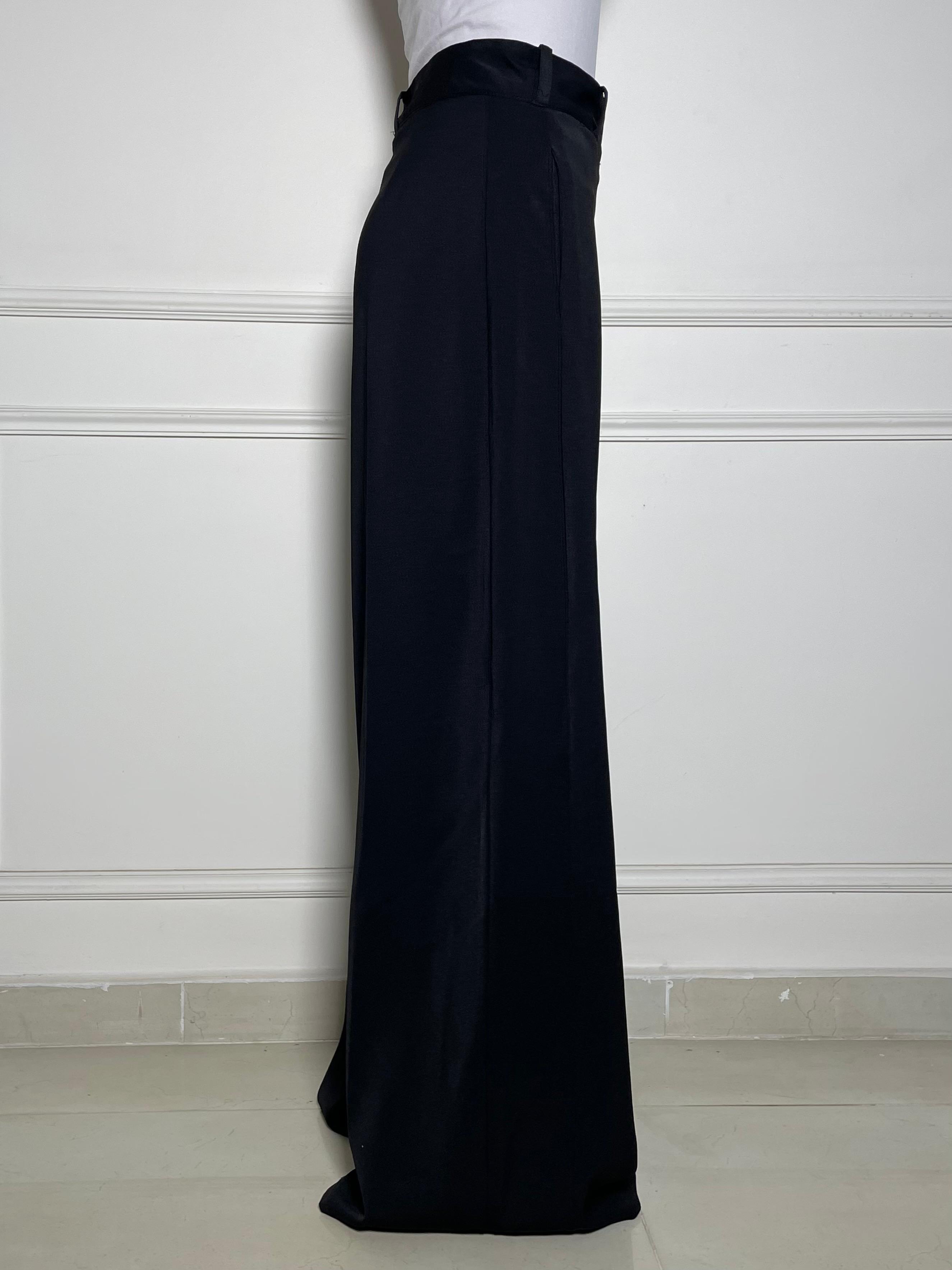 Flowy tailored wide-leg pants